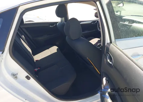 2017 Nissan Sentra S z USA, uszkodzony, nr VIN 3N1AB7AP5HY228891